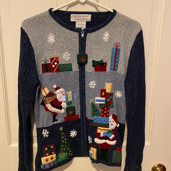 Tiara International Sweaters - Tiara International Christmas Santa Collection Holiday Sweater MEDIUM